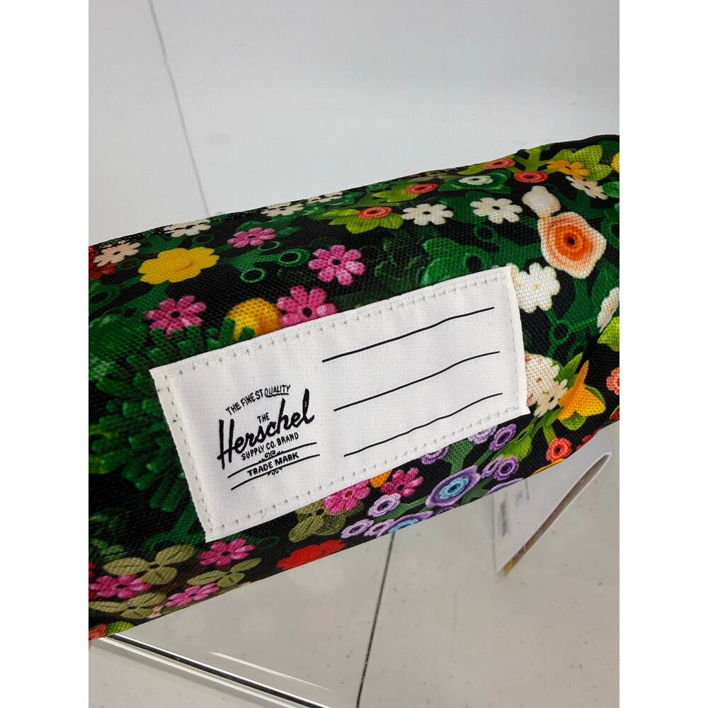 Settlement Pencil Case Little Herschel – Scavenger Hunt Meadow - Picture 10 of 12